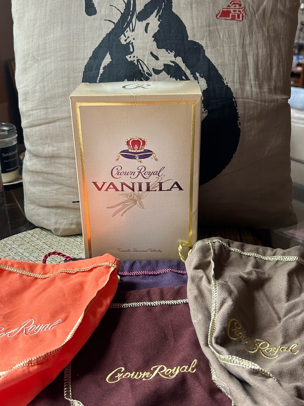 Crown Royal # 92 lot assorted  Pouches